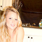 Third pic of Meet Madden Washing The Floor / Hotty Stop