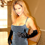 First pic of Hot wife in fishnet pantyhose