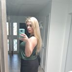 Second pic of Sexy Candids of Danielle :: Best Bosoms