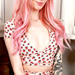 First pic of Harper Madi Kinky Babe in the Kitchen