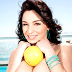 Second pic of Michelle Bond and Her Heavy Hanging Fruits | Busty Porn