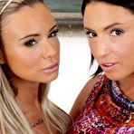 First pic of LezKiss - Girls Kissing