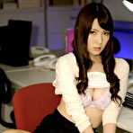 Third pic of Yui Hatano shows round boobs and hot ass