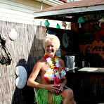 First pic of RealTampaSwingers.com