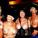 Fourth pic of The Housewife 192 - 25 Pics | xHamster