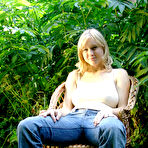 First pic of Petra - Big boobs under Wet t-shirt picture gallery