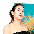 First pic of Kiwi Round Ass Babe with a Hairy Snatch