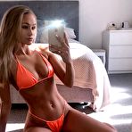 Second pic of 10 PERFECT SELFIES BY LAUREN WORBOYS – Tabloid Nation
