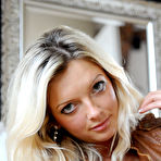 Fourth pic of Zuzia Pillow Talk Girlfolio - Cherry Nudes