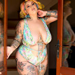 First pic of Galda Lou - Nothing but Curves | BabeSource.com