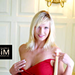 First pic of Vivien Shows Big Firm Tits