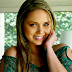 First pic of Bailey Knox Lake With A View / Hotty Stop