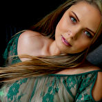 Second pic of Bailey Knox Lake With A View / Hotty Stop