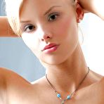 Fourth pic of Moshe Finds These To Be Incredibly RED-HOT / ZB Porn