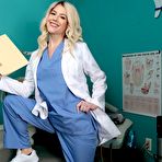 First pic of Kit Mercer, Binky Beaz - Moms Lick Teens | BabeSource.com