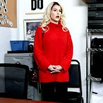 First pic of Kit Mercer - Shoplyfter Mylf | BabeSource.com