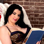 First pic of Mature Pictures Featuring 37 Year Old Sandra Nero From AllOver30