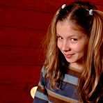 Second pic of Emily18.com - True Teen Girl