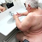 Third pic of OmaGeil Granny exhibition / ZB Porn