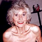 Second pic of Torrie again for you GILF paramours / ZB Porn