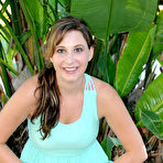 Second pic of Mature Pictures Featuring 31 Year Old Alice Chambers From AllOver30