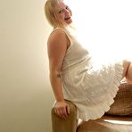 First pic of Lea Nights Naked Fingering