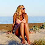 First pic of NatalieK sunset topless on the public beach
