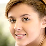 Fourth pic of Under The Umbrella | DecorativeModels