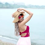 First pic of Caroline Mayer seaside