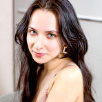 First pic of Bloom Lambie fingering her bald snatch on a chair