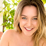 Fourth pic of Dominika Jule The Balcony Met Art - Cherry Nudes