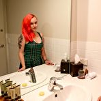 First pic of Sierra Knight Sierra Knight's Puffy Pussy Lips