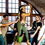 Second pic of Kiki Minaj - The Walking Dead XXX Parody