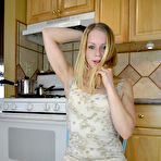 First pic of Heather G Heather G.'s Meaty Pussy