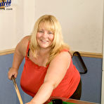 First pic of Kelly James - Busty Billiard Hustler - XL Girls - Curvy Girl Nudes