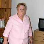 Third pic of I Love Granny - Free Granny Gallery