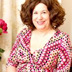 First pic of AuntieTrisha - Playing in the lounge picture gallery