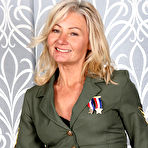 First pic of Mature Pictures Featuring 47 Year Old Ellen B From AllOver30