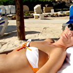 First pic of Milf wife at HomeMoviesTube.com