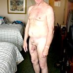 Second pic of MenBucket - real nude men, daddies, bears! Only amateurs!