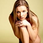 Second pic of The enticing show in which horny Daisy Van Heyden drives you crazy with nude body exposure