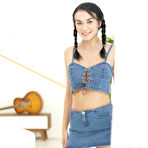 First pic of Sawyer Cassidy gets a thick dick in her ass and takes a facial