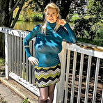 First pic of Casey Deluxe Public Breasts Flashing - Prime Curves