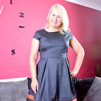 First pic of Horny British Michelle gets wet on her couch