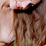 Third pic of Elle P Nice And Pretty Model Getting Naked - Femjoy - SexyBabes.club