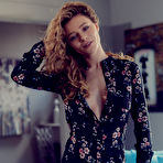 Second pic of Alice Antoinette Undress Alice Antoinette