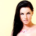 Fourth pic of Eileen Sue shows pink