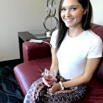 First pic of Zoe Bloom Island of Hawai'i Behind the Scenes