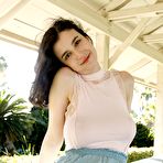 Fourth pic of Zishy Giulia Wylde