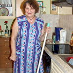 First pic of This housewife loves to get naked in the kitchen